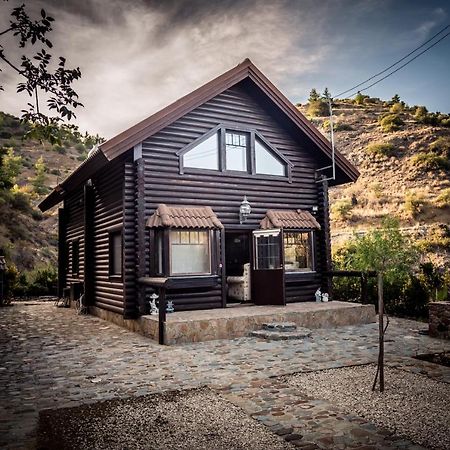 *2 Bdr Log House /Mountains/Queen Bed/Fireplace Gourri Екстериор снимка