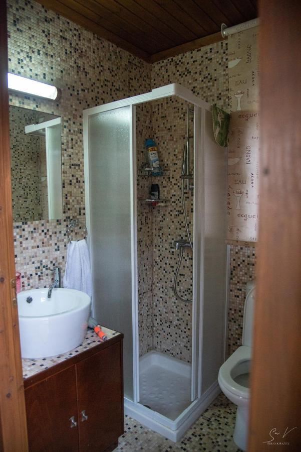*2 Bdr Log House /Mountains/Queen Bed/Fireplace Gourri Екстериор снимка