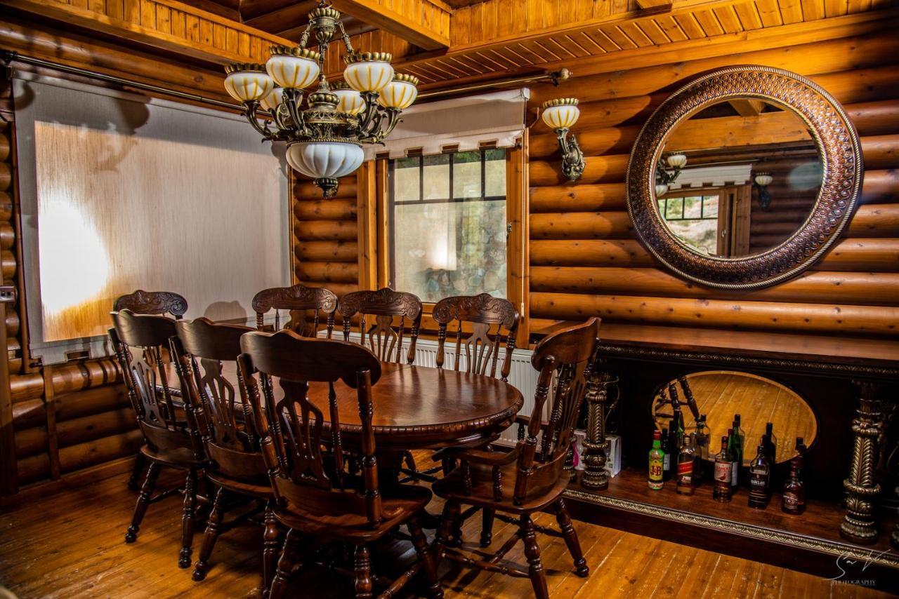 *2 Bdr Log House /Mountains/Queen Bed/Fireplace Gourri Екстериор снимка